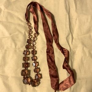 Chunky jeweled necklace. Perfect for fall!